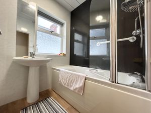 Photo 15- click for photo gallery